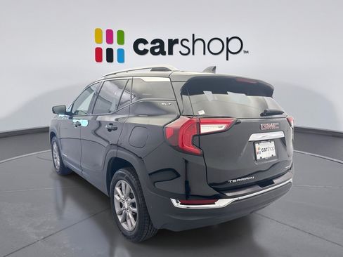 Used 2024 GMC Terrain SLT AWD/4WD image 3