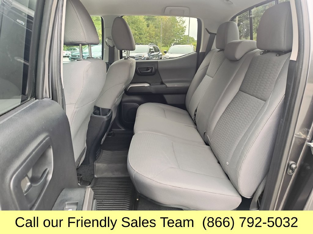 Used 2019 Toyota Tacoma SR5 AWD/4WD image 25
