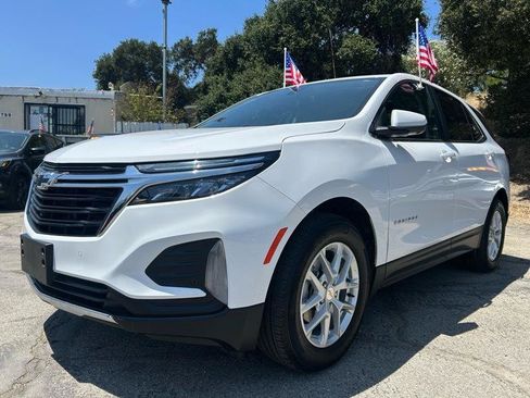 Used 2024 Chevrolet Equinox LT FWD image 1