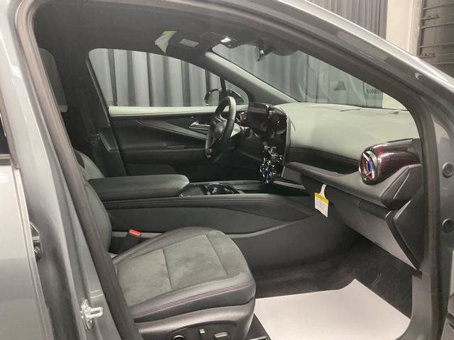 Used 2025 Chevrolet Blazer EV RS AWD/4WD image 11