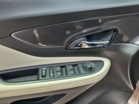 Used 2018 Buick Encore Preferred FWD image 17