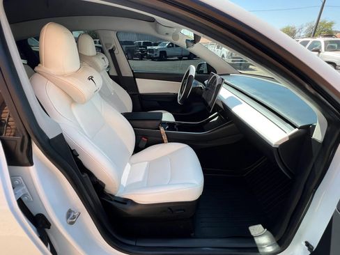 Used 2020 Tesla Model Y Long Range AWD/4WD image 18