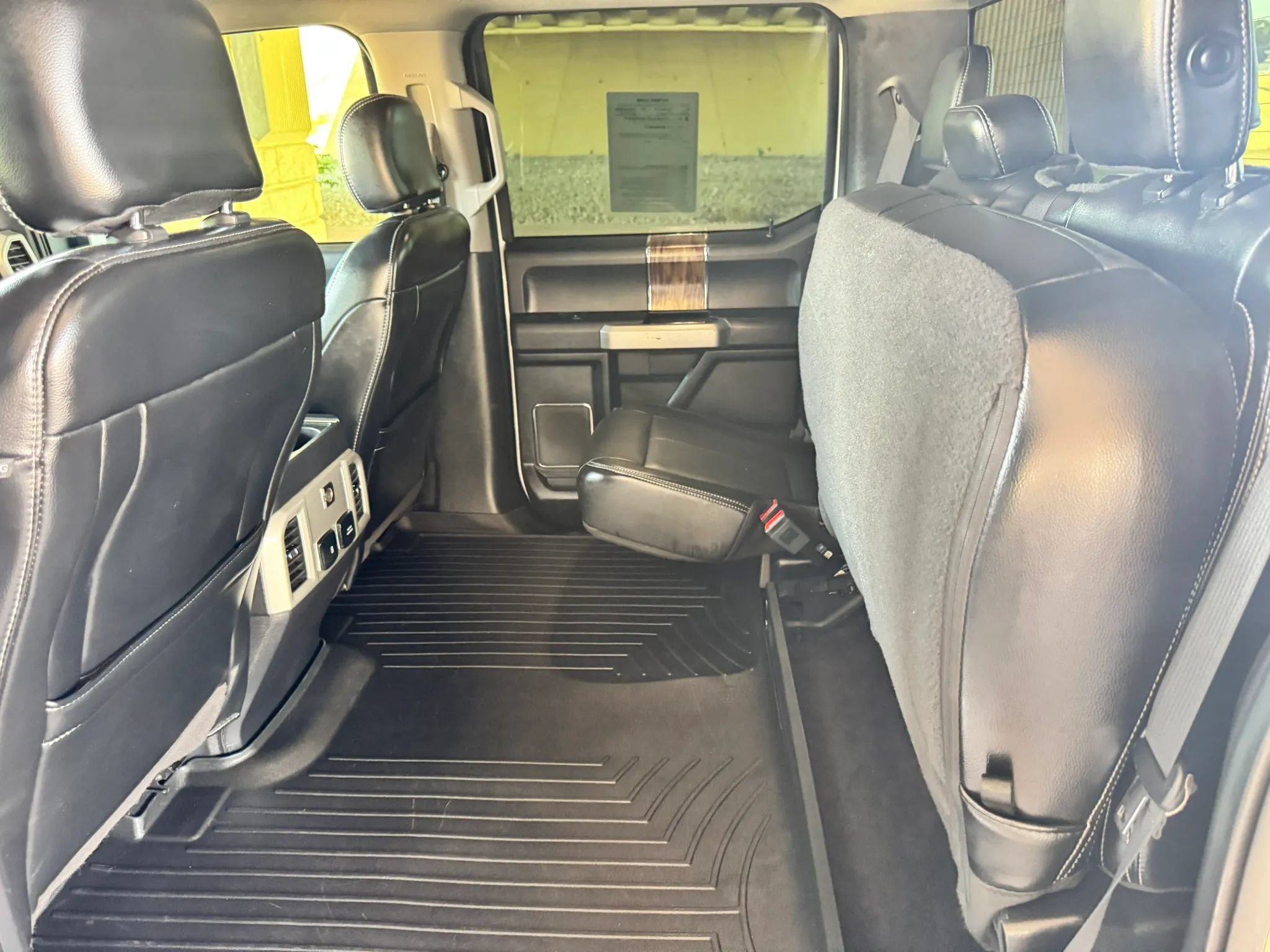 Used 2019 Ford F150 Lariat AWD/4WD image 23