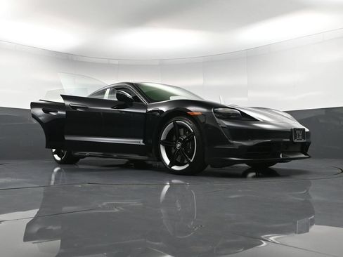 Certified 2024 Porsche Taycan Turbo AWD/4WD image 39