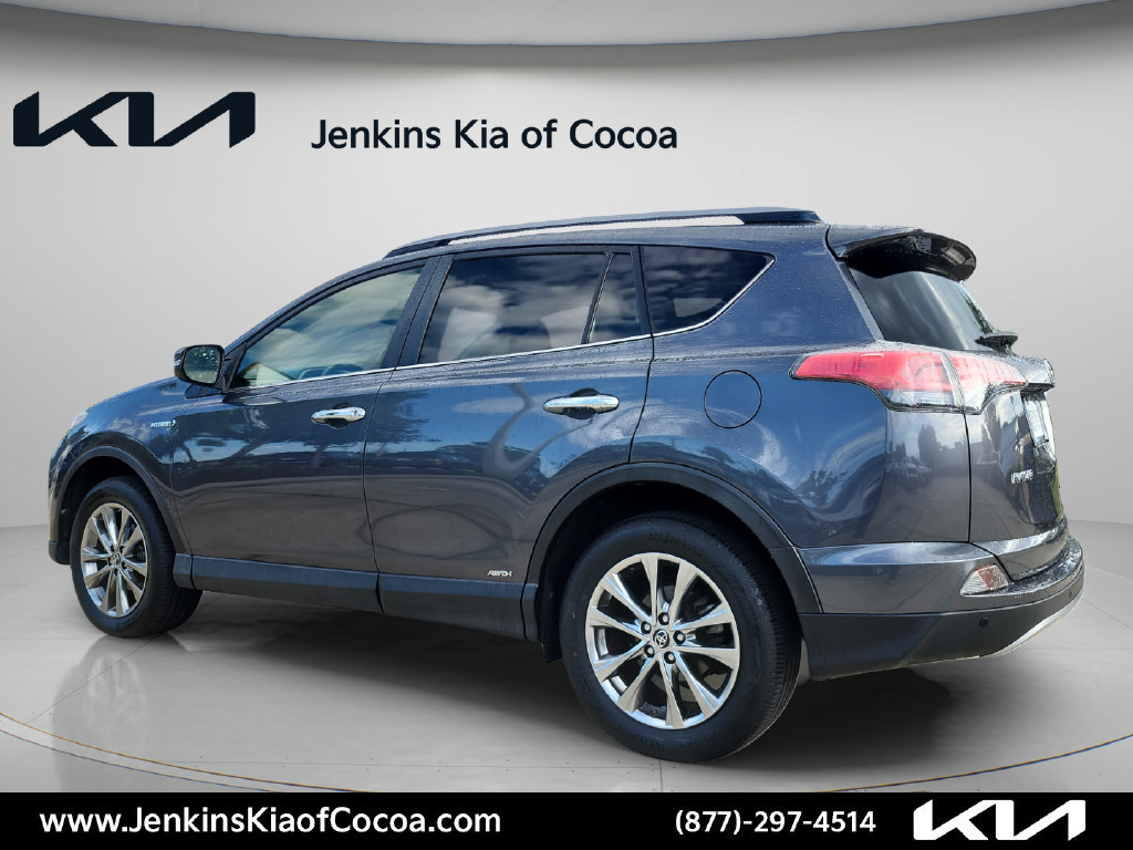 Used 2017 Toyota RAV4 Limited AWD/4WD image 8