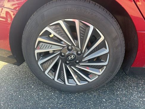 Used 2025 Hyundai Sonata SEL image 6