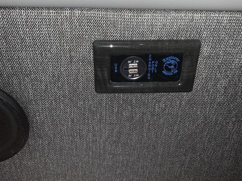 Used 2024 Mercedes-Benz Sprinter 3500 image 54