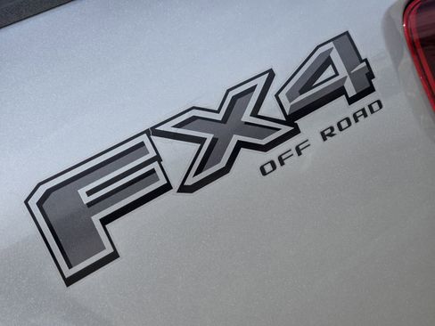 New 2025 Ford F150 Lariat w/ Equipment Group 502A High image 13