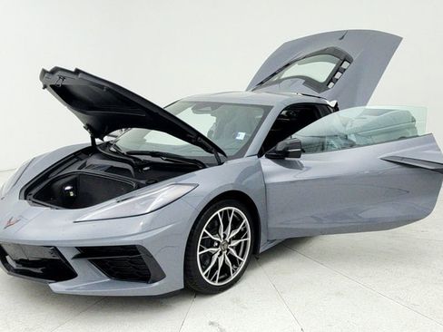 Certified 2025 Chevrolet Corvette Stingray Preferred Cpe w/ Stealth Interior Trim Package image 11