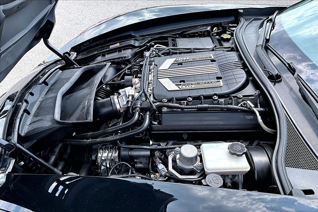Used 2016 Chevrolet Corvette Z06 w/ 3LZ Preferred Equipment Group RWD image 29
