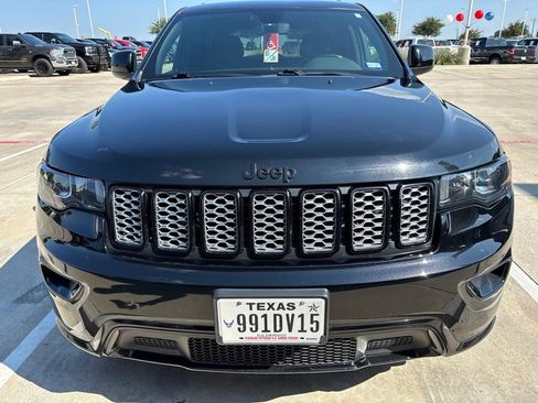 Used 2022 Jeep Grand Cherokee Laredo X RWD image 32