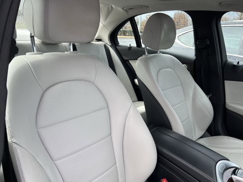 Certified 2018 Mercedes-Benz C 300 4MATIC Sedan image 35