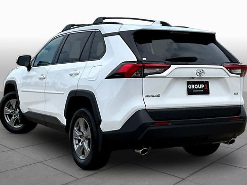 Used 2024 Toyota RAV4 XLE w/ Convenience Package image 12