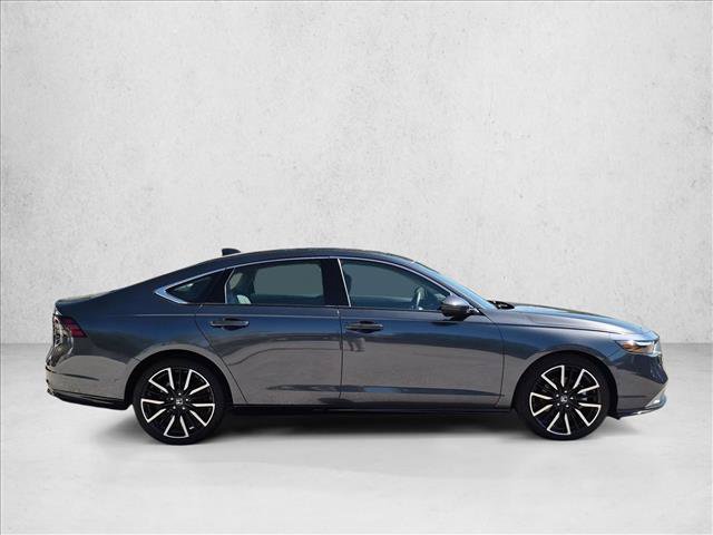 Used 2025 Honda Accord Touring image 4