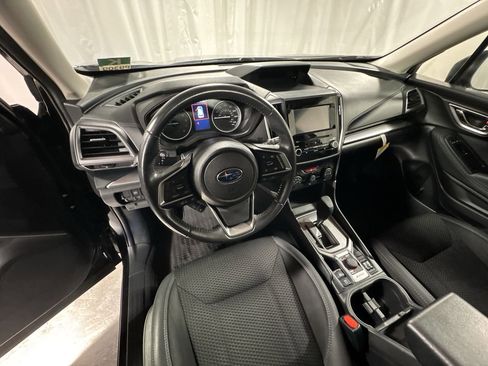 Used 2023 Subaru Forester Premium image 15