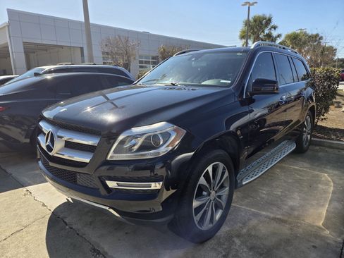 Used 2016 Mercedes-Benz GL 320 BlueTEC 4MATIC image 3