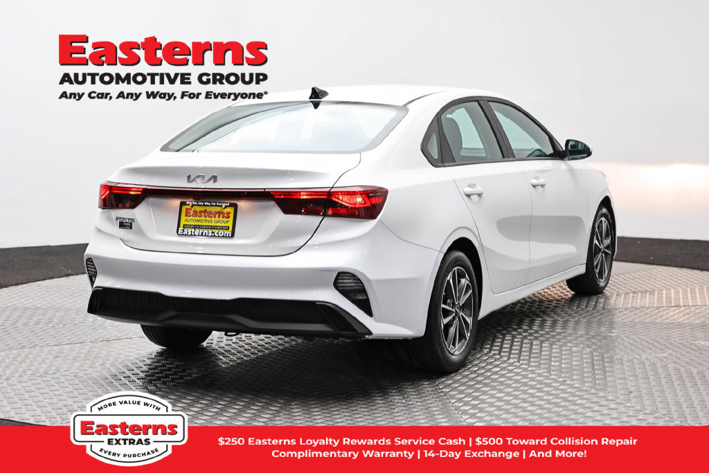 Used 2023 Kia Forte LXS FWD image 6
