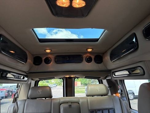 Used 2014 GMC Savana 1500 RWD image 10