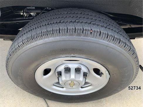 Used 2024 Chevrolet Express 3500 LS RWD image 17