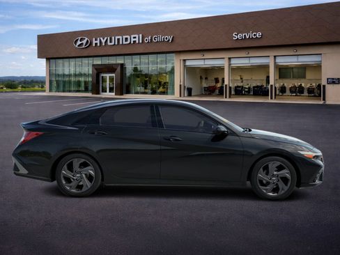 New 2026 Hyundai Elantra SEL Sport FWD image 6