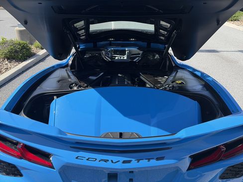 Used 2020 Chevrolet Corvette Stingray Preferred Cpe w/ 2LT Preferred Equipment Group RWD image 28