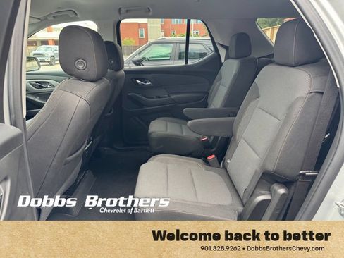 Used 2021 Chevrolet Traverse LT FWD image 17