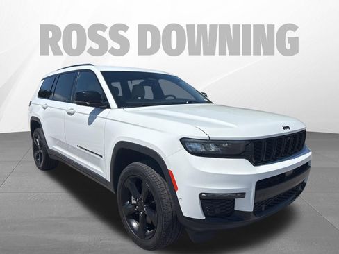 Used 2023 Jeep Grand Cherokee L Limited w/ Luxury Tech Group II AWD/4WD image 3