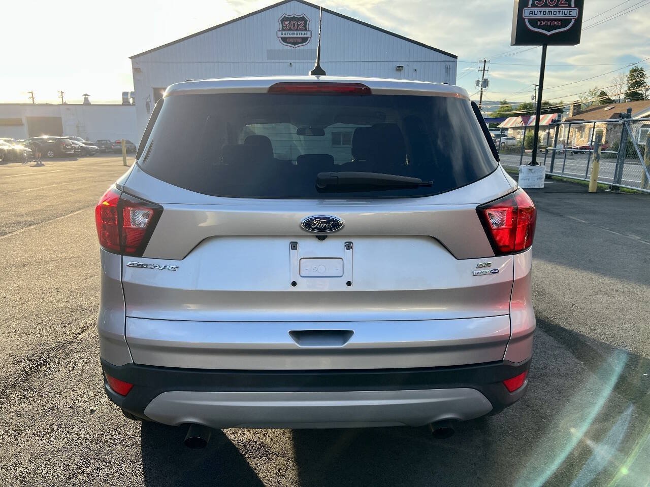 Used 2019 Ford Escape SE AWD/4WD image 4