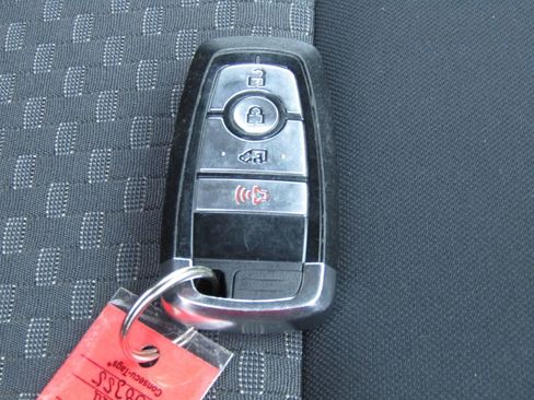 Used 2024 Ford E-Transit 148 Medium Roof image 30