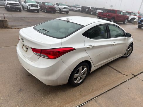 Used 2013 Hyundai Elantra GLS w/ Preferred Pkg image 5