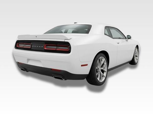 Used 2022 Dodge Challenger GT image 4