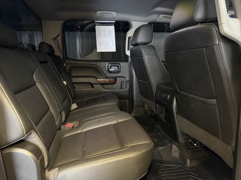 Used 2017 GMC Sierra 2500 SLT w/ Duramax Plus Package AWD/4WD image 27