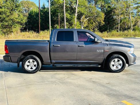 Used 2017 RAM 1500 Express image 6