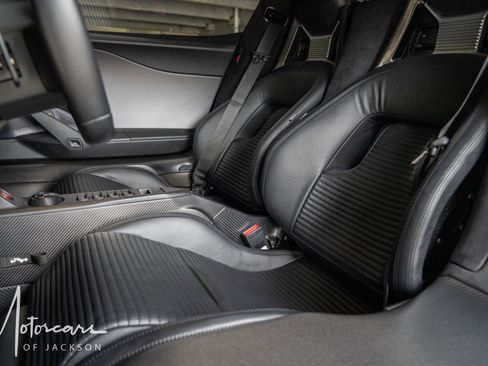 Used 2020 Ford GT image 22
