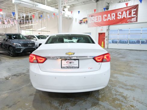 Used 2015 Chevrolet Impala LT w/ Convenience Package image 9