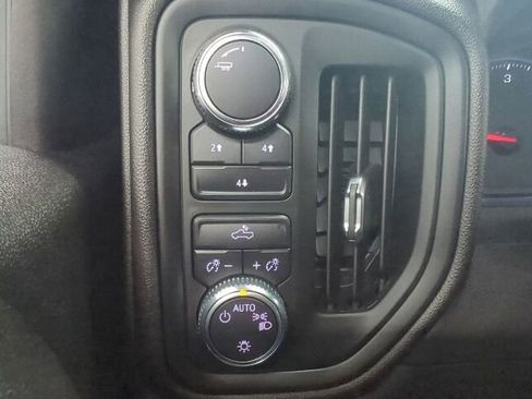 Used 2024 GMC Sierra 3500 Pro AWD/4WD image 11