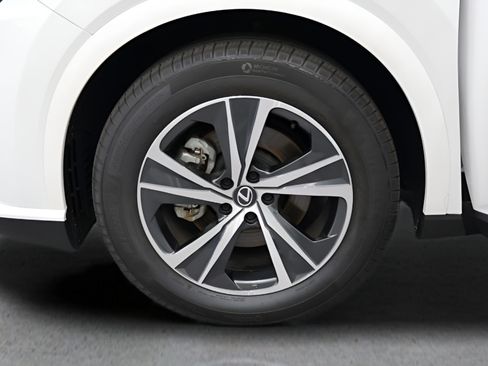 Used 2024 Lexus RX 350 FWD w/ Technology Package image 9