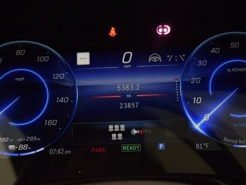 Used 2024 Mercedes-Benz EQS 450+ SUV image 26