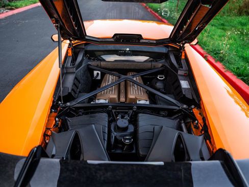 Used 2018 Lamborghini Huracan Performante image 25