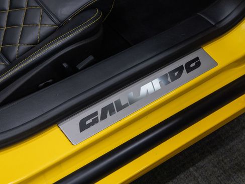 Used 2013 Lamborghini Gallardo LP 550-2 RWD image 30