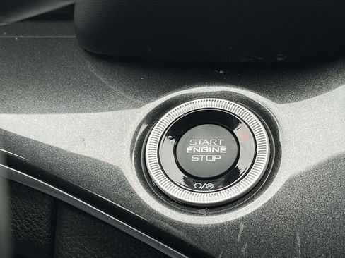 Used 2022 Jeep Grand Cherokee L Laredo image 34