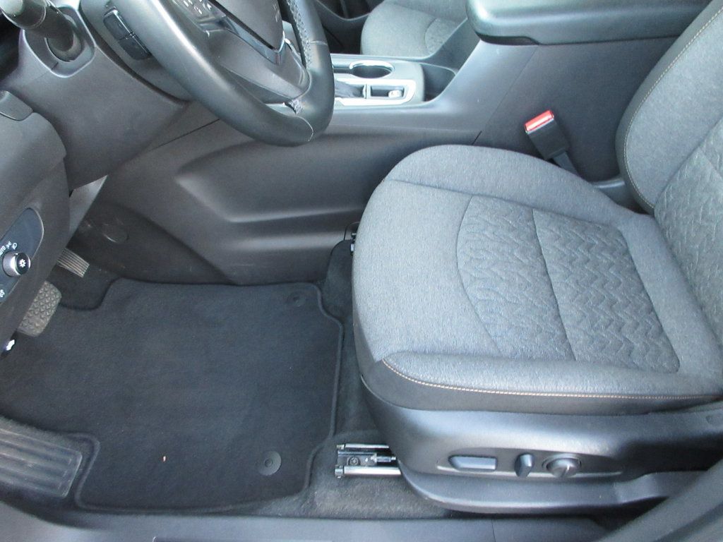 Certified 2024 Chevrolet Equinox LT AWD/4WD image 21