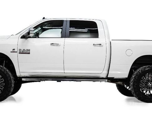 Used 2018 RAM 2500 Laramie AWD/4WD image 6