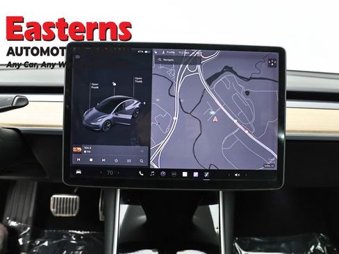 Used 2018 Tesla Model 3 Long Range image 12