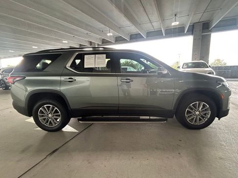 Used 2023 Chevrolet Traverse LT image 6