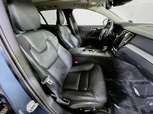 Used 2021 Volvo V60 T5 Cross Country w/ Climate Package AWD/4WD image 29
