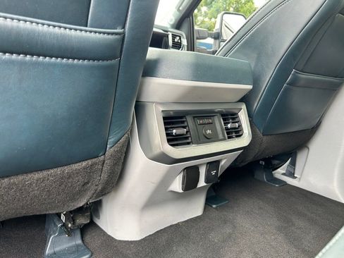 Certified 2024 Ford F450 Limited w/ FX4 Off-Road Package image 40