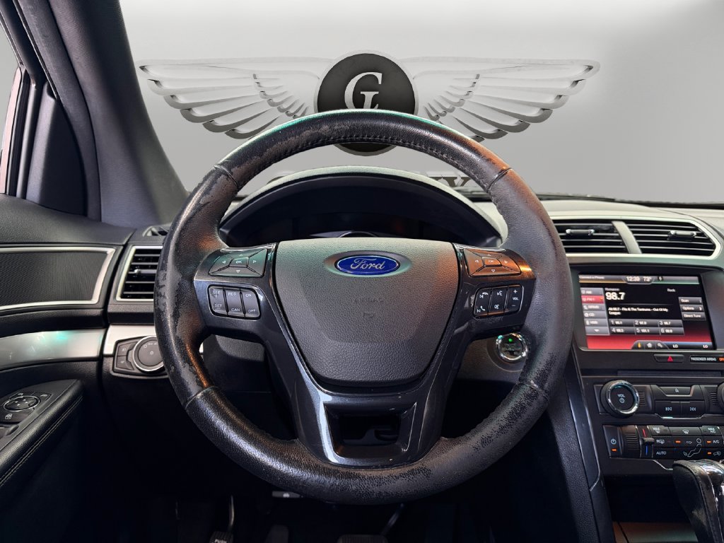 Used 2016 Ford Explorer XLT w/ Equipment Group 201A FWD image 12