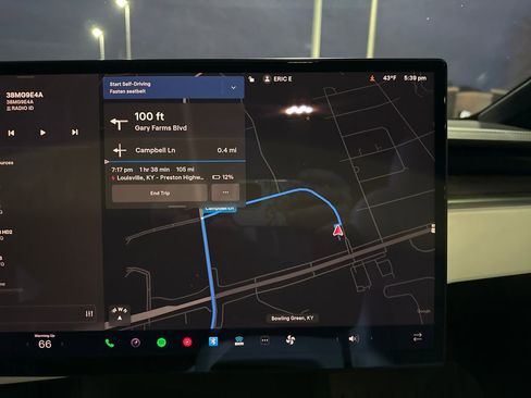 Used 2023 Tesla Model X image 20