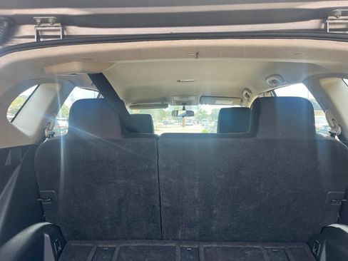 Used 2013 Nissan Rogue S FWD image 9